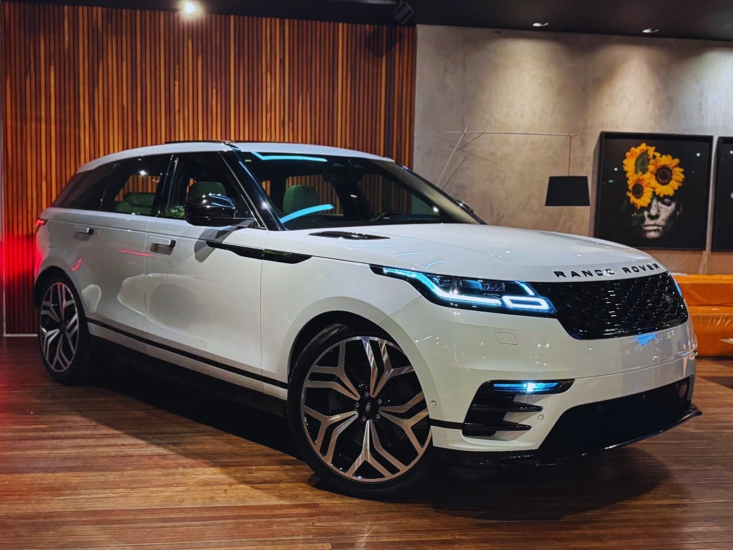 Land Rover Velar
