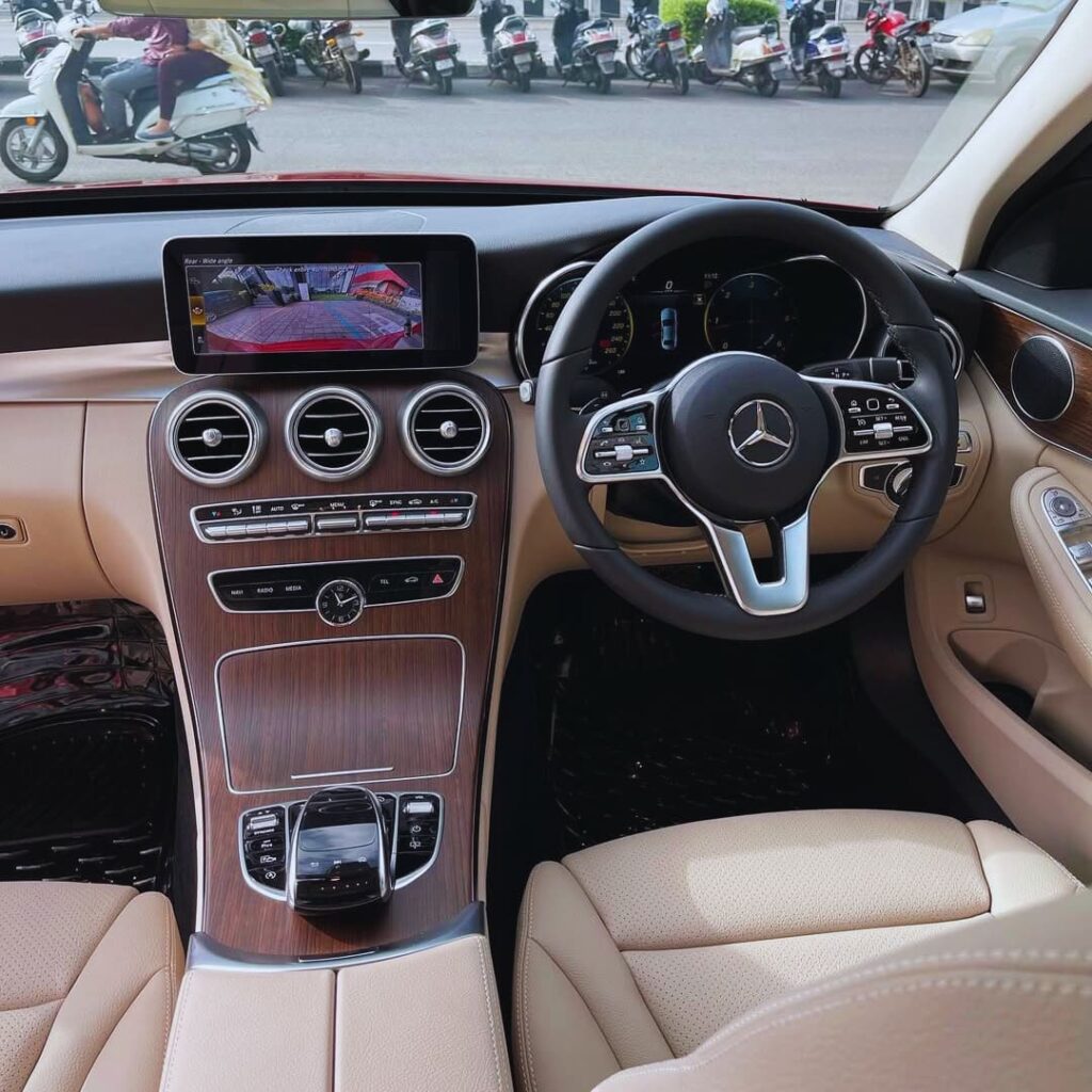  Mercedes-Benz C-Class