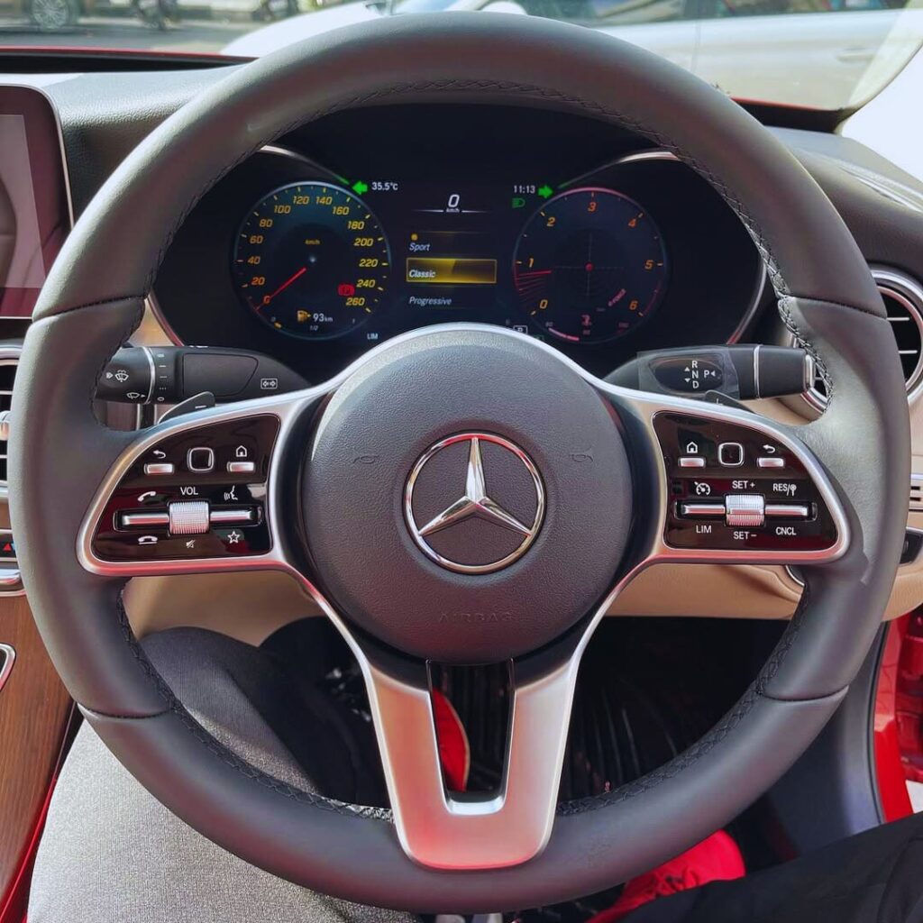  Mercedes-Benz C-Class