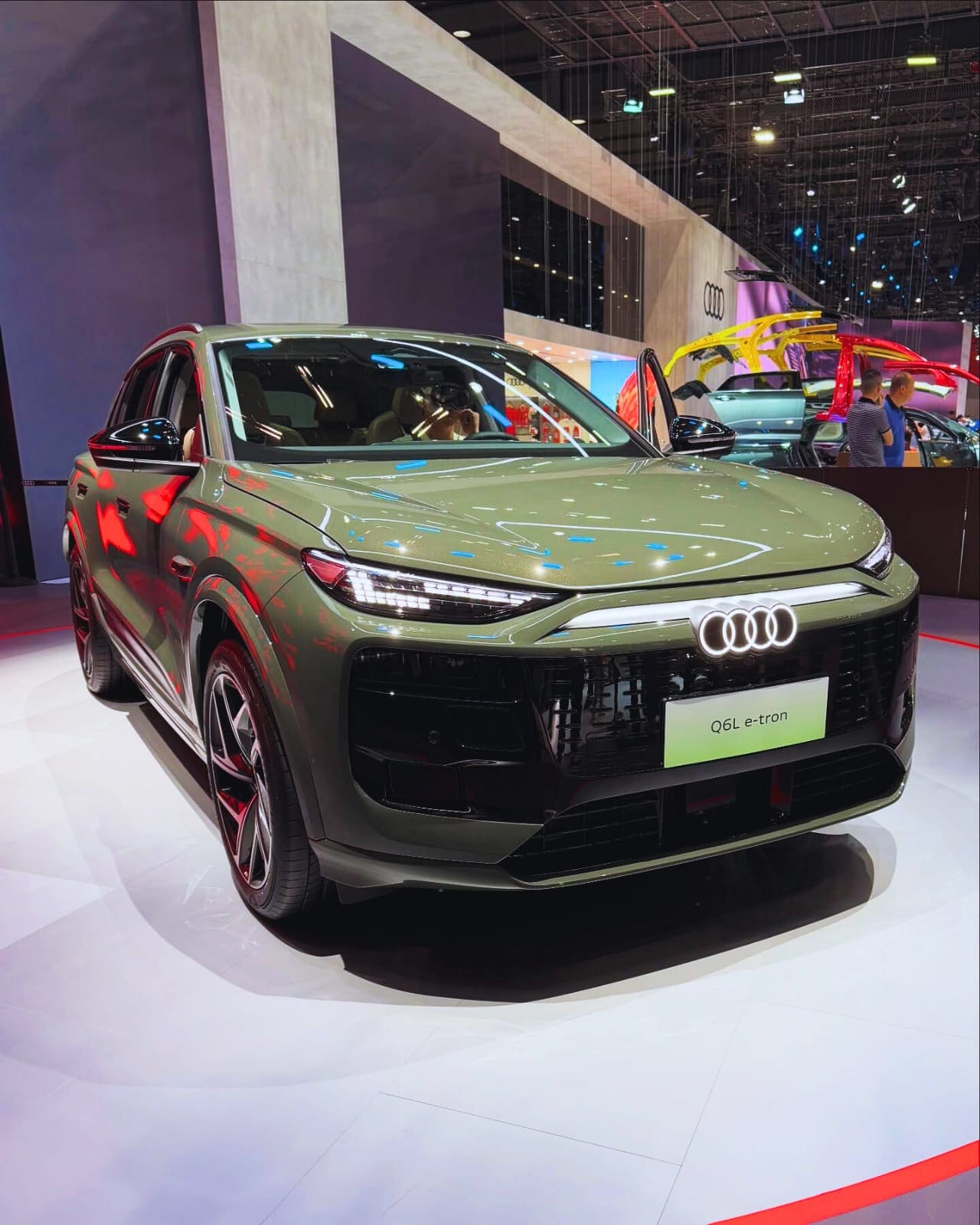 Audi Q6 e-tron