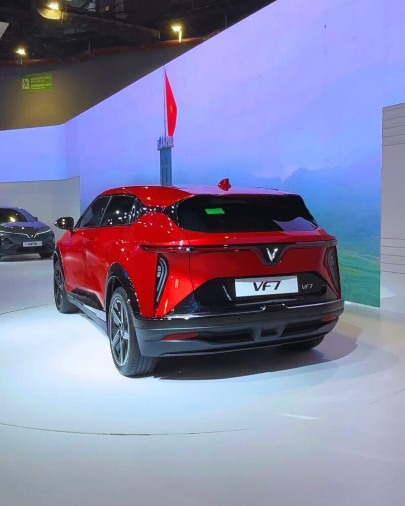 VinFast VF 7